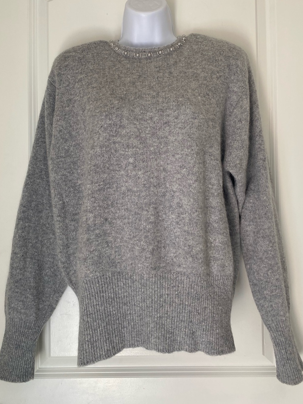 Vtg YarnWorks Sweater Gray Lambswool Angora Scalloped Neckline Pearl Beads Trim